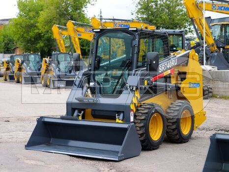 Фото: Мини-погрузчик Мини-погрузчик XCMG SR740RU