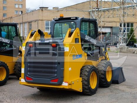 Фото: Мини-погрузчик Мини-погрузчик XCMG SR740RU
