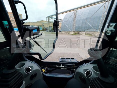 Фото: Мини-погрузчик Мини-погрузчик XCMG SR760RU