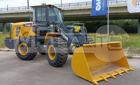 Фото: Крупногабаритный фронтальный погрузчик Фронтальный погрузчик XCMG XC948