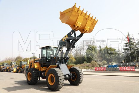 Фото: Крупногабаритный фронтальный погрузчик Фронтальный погрузчик XCMG XC958