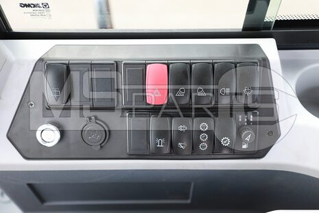 Фото: Крупногабаритный фронтальный погрузчик Фронтальный погрузчик XCMG XC968