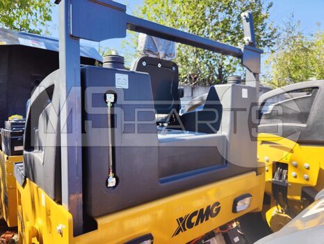 Фото: Каток грунтовый XCMG XMR603VT