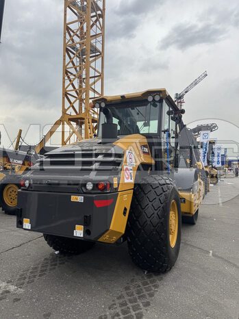 Фото: Каток грунтовый XCMG XS165