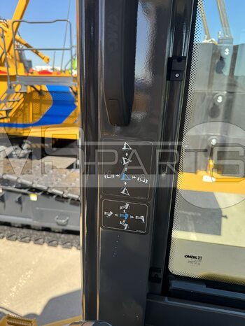 Фото: Бульдозер XCMG D260
