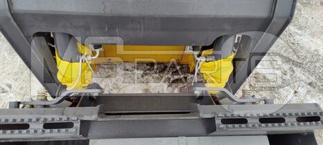 Фото: Мини-погрузчик Мини-погрузчик XCMG SR710RU