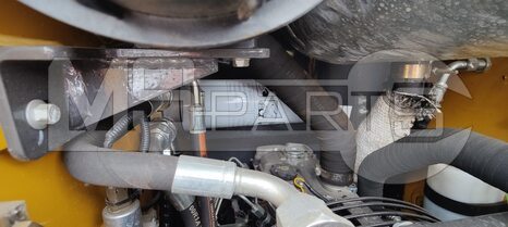Фото: Мини-погрузчик Мини-погрузчик XCMG SR710RU