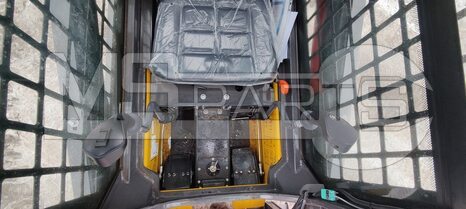 Фото: Мини-погрузчик Мини-погрузчик XCMG SR710RU
