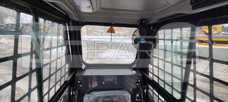 Фото: Мини-погрузчик Мини-погрузчик XCMG SR710RU