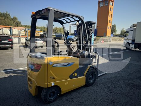 Фото: Вилочный погрузчик XCMG XCB15 (L5-C)