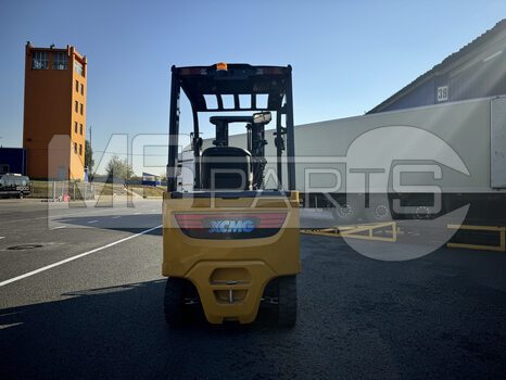Фото: Вилочный погрузчик XCMG XCB15 (L5-C)