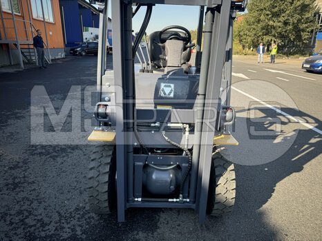 Фото: Вилочный погрузчик XCMG XCB15 (L5-C)