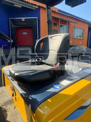 Фото: Вилочный погрузчик XCMG XCB20 (LX5-C)