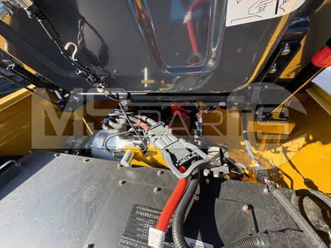 Фото: Вилочный погрузчик XCMG XCB20 (LX5-C)