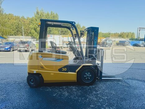 Фото: Вилочный погрузчик XCMG XCB30 (L5-C)