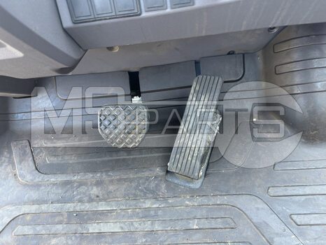Фото: Вилочный погрузчик XCMG XCB30 (L5-C)