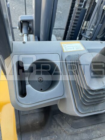 Фото: Вилочный погрузчик XCMG XCB30 (L5-C)