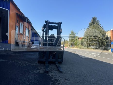 Фото: Вилочный погрузчик XCMG XCB30 (L5-C)