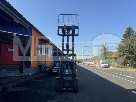 Фото: Вилочный погрузчик XCMG XCB30 (L5-C)