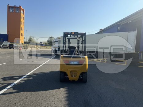 Фото: Вилочный погрузчик XCMG XCB35 (L5-C)