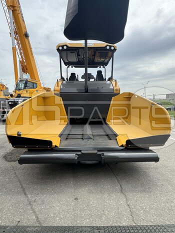 Фото: Асфальтоукладчик XCMG RP905S