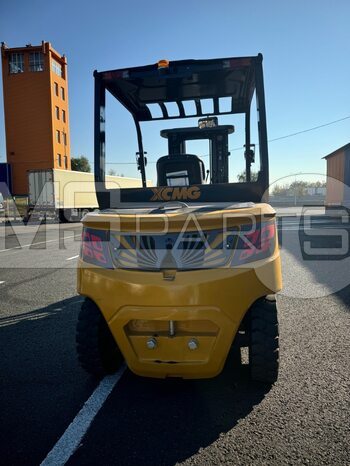 Фото: Вилочный погрузчик XCMG XVB50 (QL8-G)