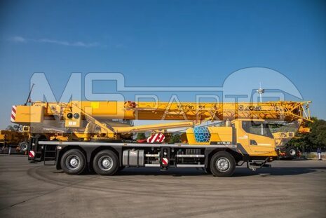 Фото: Кран XCMG XCT30_S1