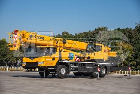 Фото: Кран XCMG XCT25LS_S1