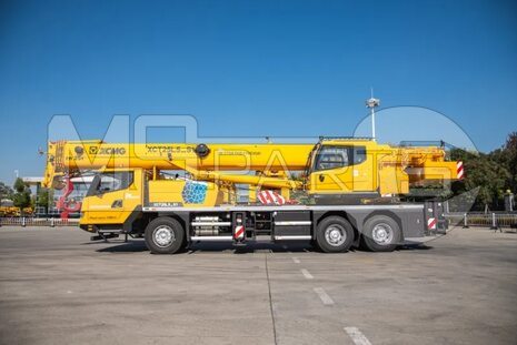 Фото: Кран XCMG XCT25LS_S1