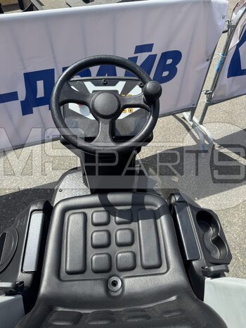 Фото: Поломоечная машина с сиденьем оператора XCMG XGH130XB