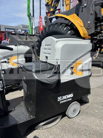 Фото: Поломоечная машина XCMG XGH90X55R