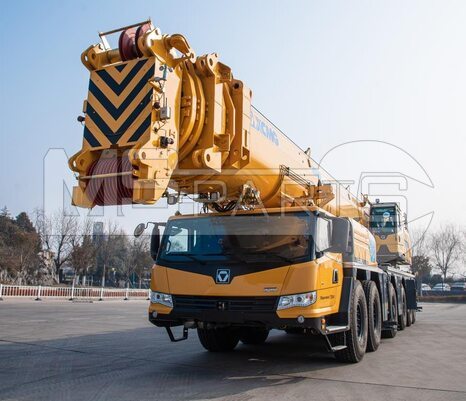 Фото: Вседорожный автокран XCMG XCA300_S
