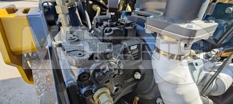 Фото: Каток комбинированный XCMG XD140VT