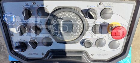 Фото: Каток комбинированный XCMG XD140VT