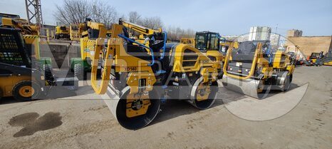 Фото: Каток тандемный XCMG XD140
