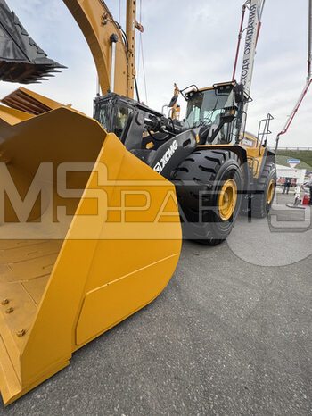 Фото: Крупногабаритный фронтальный погрузчик Фронтальный погрузчик XCMG XC998