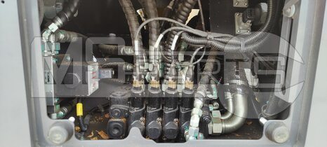 Фото: Телескопический погрузчик XCMG XT4018K