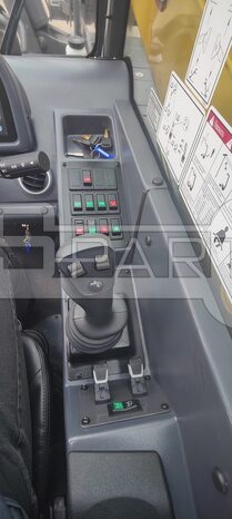 Фото: Телескопический погрузчик XCMG XT4018K