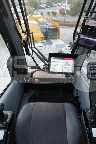 Фото: Вседорожный автокран XCMG XCA200G7-1S