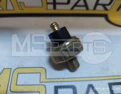 Фото: Датчик давления ДВС 15841-39010 V2203 V2403